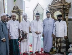 Sulkarnain Kadir Safari Ramadan di Masjid Agung Al-Khautsar