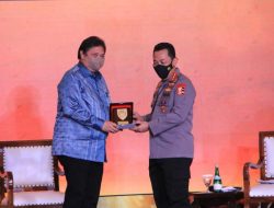 Sukses Kawal Mudik dan Jaga Stabilitas Harga Pangan, Menko Airlangga Apresiasi Peran TNI/Polri