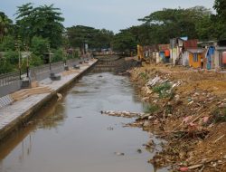 Sempadan Kiri Mulai Dikerja