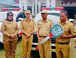 Empat Unit Ambulans Diserahkan ke Puskesmas