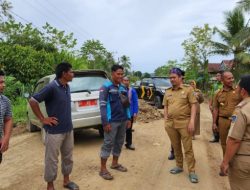 Plt Bupati Koltim Turun Langsung Pantau Perbaikan Jalan Bou-Mokupa