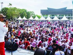 Ribuan Peserta Jalan Santai Gerindra Serukan Prabowo Presiden