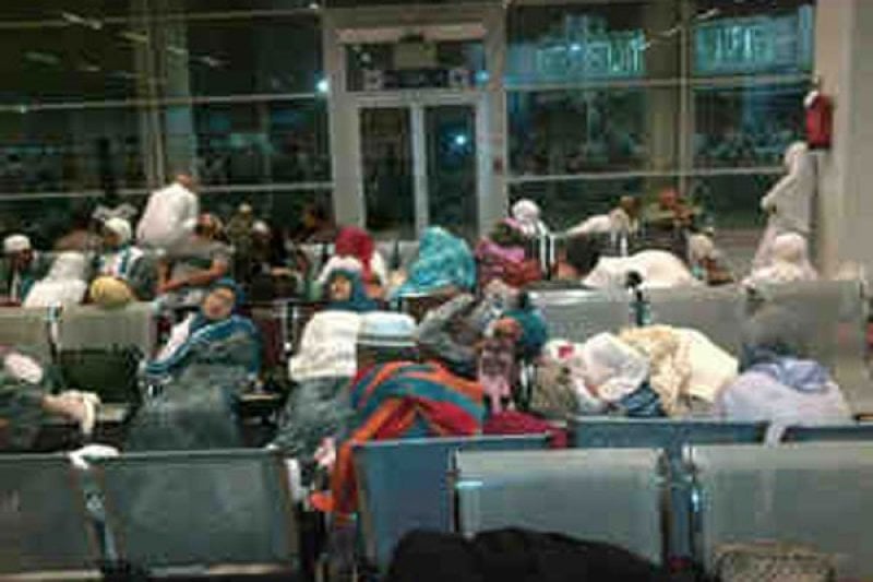 Jemaah Umrah Travel PT Naila Terlantar di Arab Saudi, Tak ada Warga Sultra