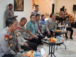 Dengar Curhatan Warga Kendari Barat, Kapolda Teguh Pristiwanto Siap Berikan Rasa Aman