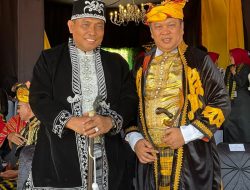 Momen Istimewa, Bupati Konut Ruksamin Kenakan Pakaian Adat Buton di HUT BauBau ke 482