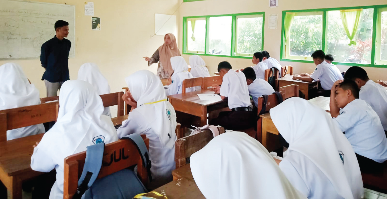 Suasana pembelajaran di SMAN 2 Kendari.(EWIN ENDANG SAHPUTRI/KENDARI POS)