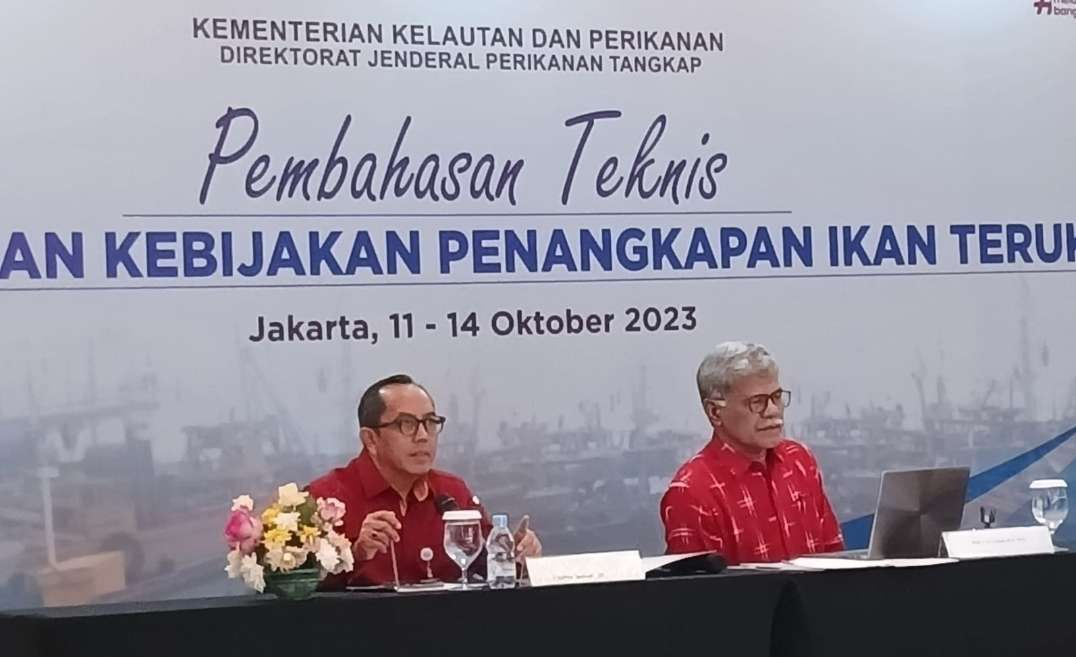 Rektor Institut Teknologi Kelautan (ITK) Buton, Prof Ir H La Sara MS PhD sebelum presentasi sempat menjadi moderator Inspektur Jenderal KKP menggantikan Dirjen PT KKP, kemarin di Jakarta.