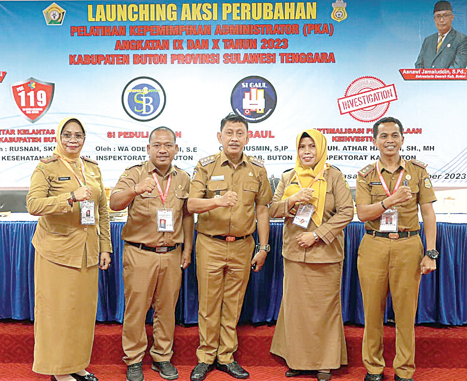 INOVASI KINERJA : Peluncuran aksi perubahan kinerja organisasi lingkup Pemkab Buton oleh empat Reformer peserta PKA di LAN Makassar yang turut dihadiri Pj Bupati, La Ode Mustari (tengah). (DISKOMINFO KABUPATEN BUTON FOR KENDARI POS)