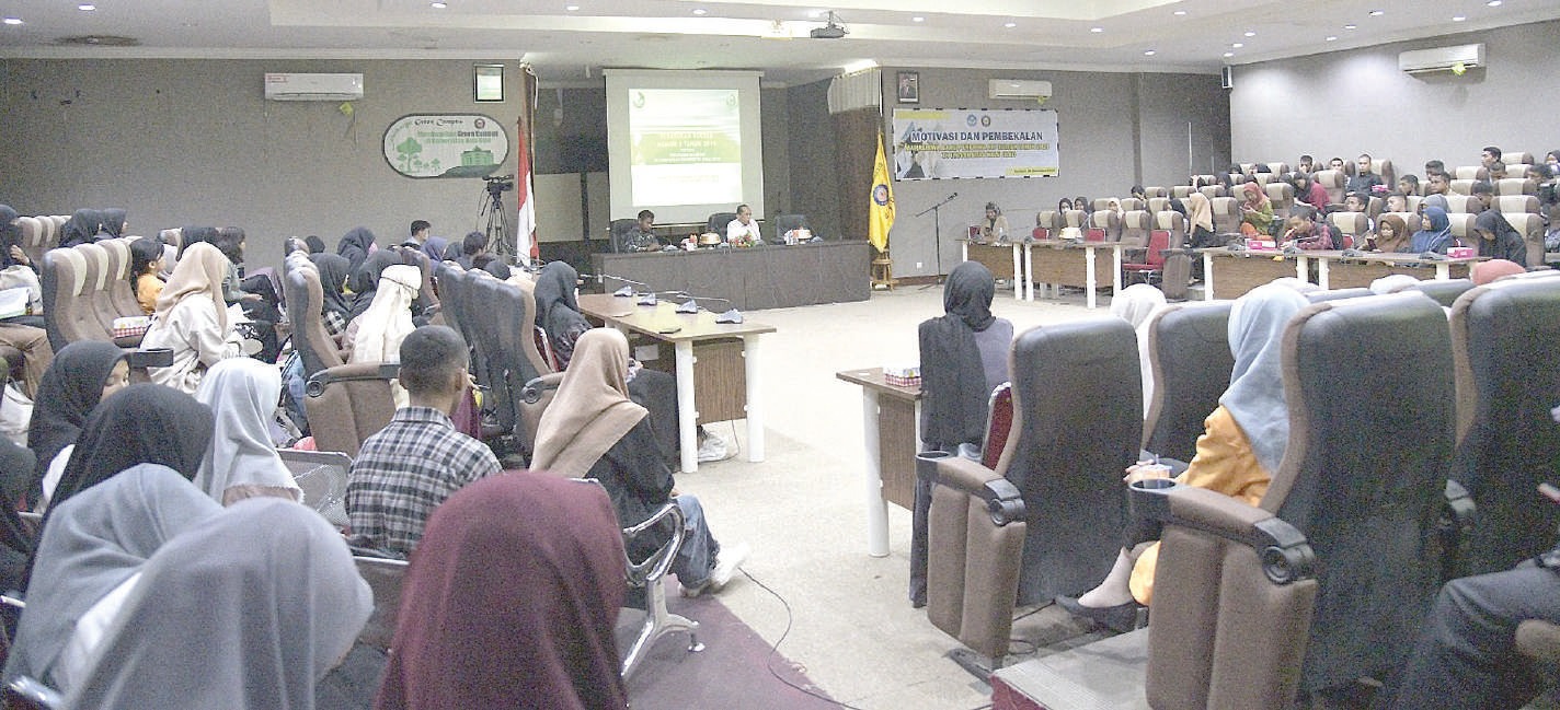 Suasana Pembekalan pada mahasiswa penerima KIP Kuliah UHO angkatan 2023, beberapa waktu lalu. (HUMAS UHO FOR KENDARI POS)