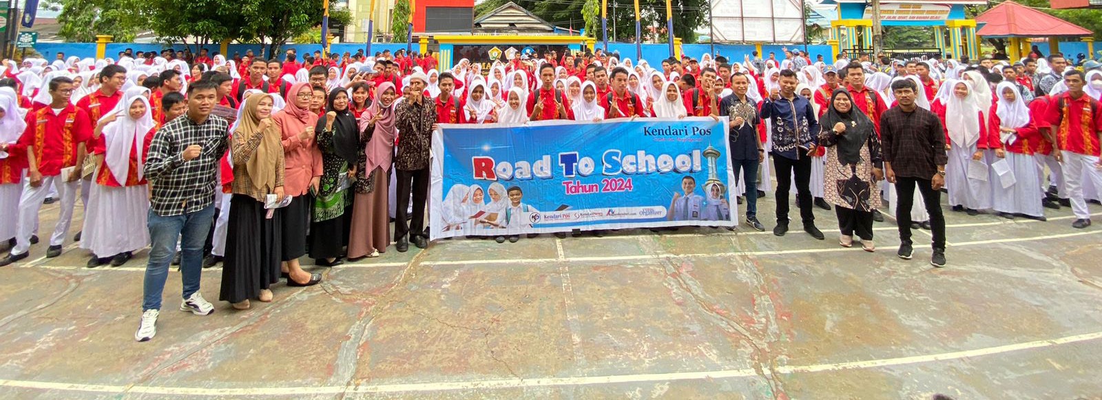 Pelaksana Kendari Pos Road School di SMAN 9 Kendari berlangsung meriah, Kamis (15/2)