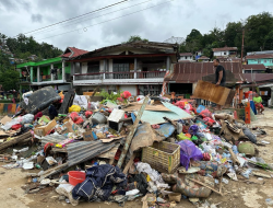 Tumpukan Sampah di Jalan Lasolo Belum Diangkut