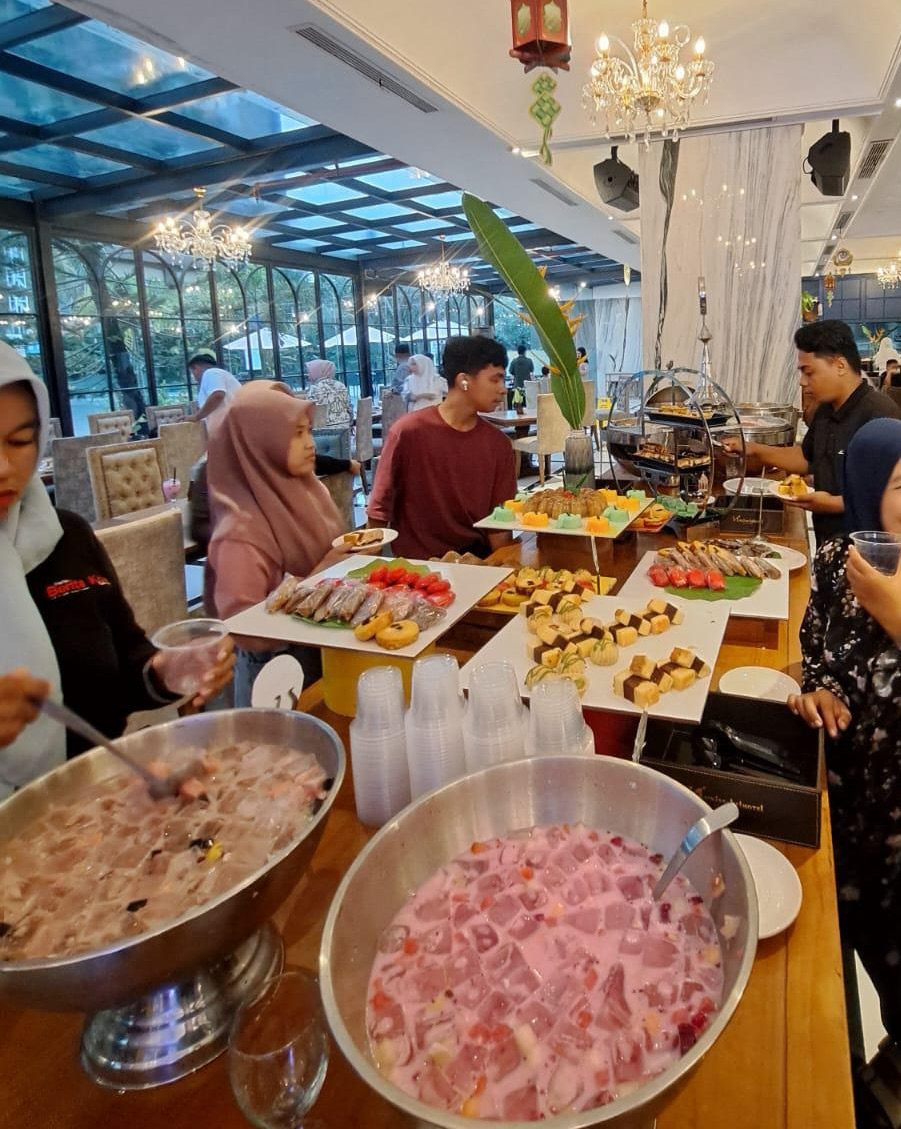 Salah satu menu yang ditawarkan SwissBelhotel Kendari selama Ramadan. (EWIN ENDANG SAHPUTRI/KENDARI POS)