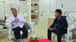 Sekretaris Daerah Kota Kendari Ridwansyah Taridala (kiri), saat diinterview Pemimpin Redaksi Kendari Pos Inong Saputra (kanan), dalam podcast Kendari Pos chanel.