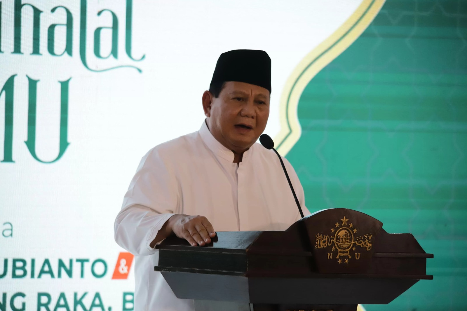Presiden terpilih 2024 Prabowo Subianto sambutan di halal bihalal di Kantor PBNU, Jakarta Pusat, Minggu (28/4/2024). (DERY RIDWANSAH/JAWAPOS.COM)
