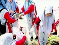 Siswa SMAN 5 Kendari Peduli Lingkungan