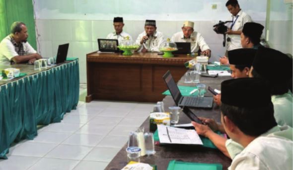 PENGUMPULAN ZAKAT INFAQ DAN SEDEKAH : Pelaksanaan bimbingan teknis (bimtek) aplikasi Menara Masjid yang digelar Baznas Kota Kendari, kemarin. (AGUS SETIAWAN/KENDARI POS)