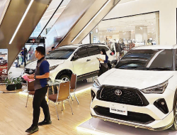 Smart Upgrade Festival Kalla Toyota Hadir di The Park Kendari