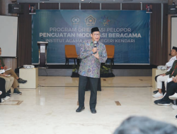 Lukman Hakim Saifuddin Beri Penguatan Moderasi Beragama di IAIN Kendari