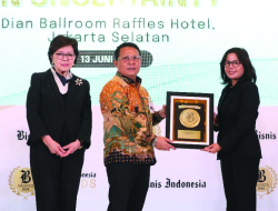 Bank Sultra Raih Penghargaan Nasional