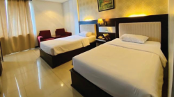 Deluxe Room, salah satu tipe kamar di Hotel Zahra Syariah Kendari yang menawarkan kenyamanan dengan harga terjangkau. (Dok Hotel Zahra Syariah Kendari)