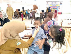 Hari Ini, Vaksinasi Polio Dimulai