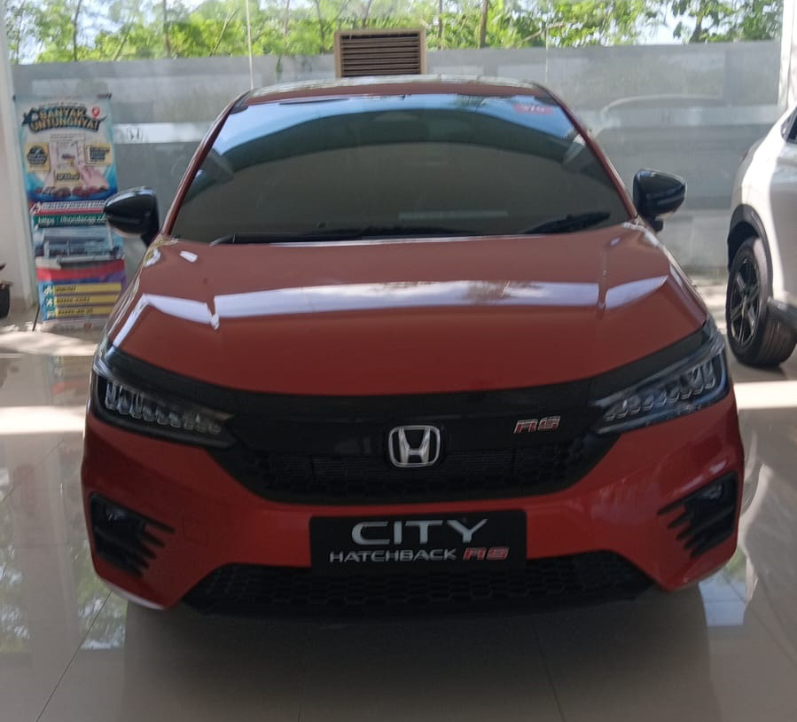 Honda City Hatchback.(PT HCGP KENDARI)