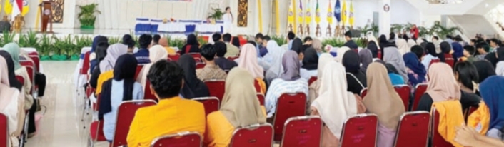 Suasana Kalla Campus Talks 2024 di Auditorium Mokodompit UHO. (EWIN ENDANG SAHPUTRI/KENDARI POS)