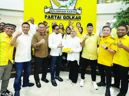 “Golkar ingin menang. Kami melihat, Siska-Sudirman punya kans besar merealisasikan misi Golkar untuk menang di Pilwali Kendari,” ungkap Ahmad Doli Kurnia kepada Kendari Pos saat dihubungi, Kamis malam (15/8/2024).