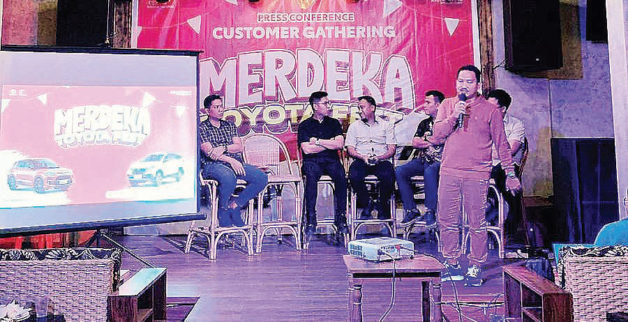 PROMO DI HARI MERDEKA : Suasana press converse customer gathering Kalla Toyota beberapa waktu lalu.(KALLA TOYOTA FOR KENDARI POS)