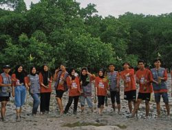 PKM-KKNT UHO Kelola Ekosistem Mangrove