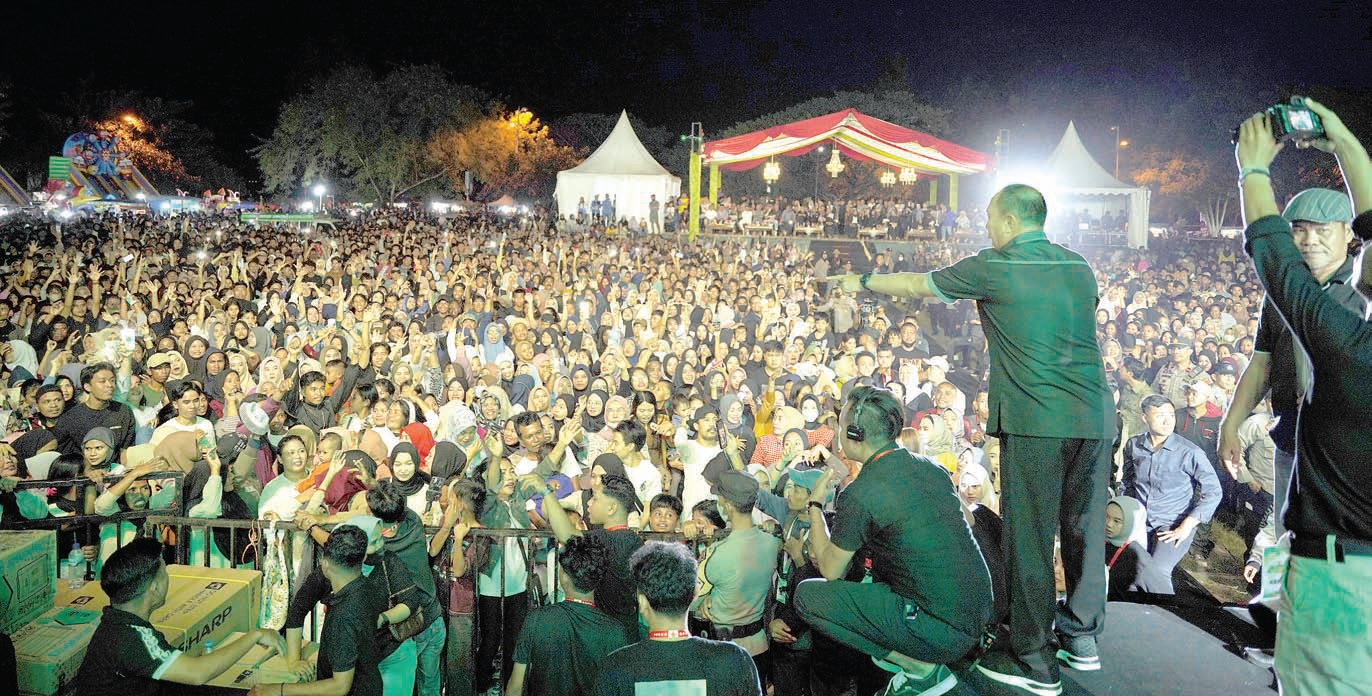 Suasana deklarasi Andi SumangerukkaHugua sebagai bakal calon gubernur dan wakil gubernur Sultra. (IST)