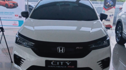 Model Mobil Honda City Hatchback.