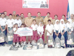 Pj Bupati Busel Peduli Anak Terlantar dan Yatim Piatu