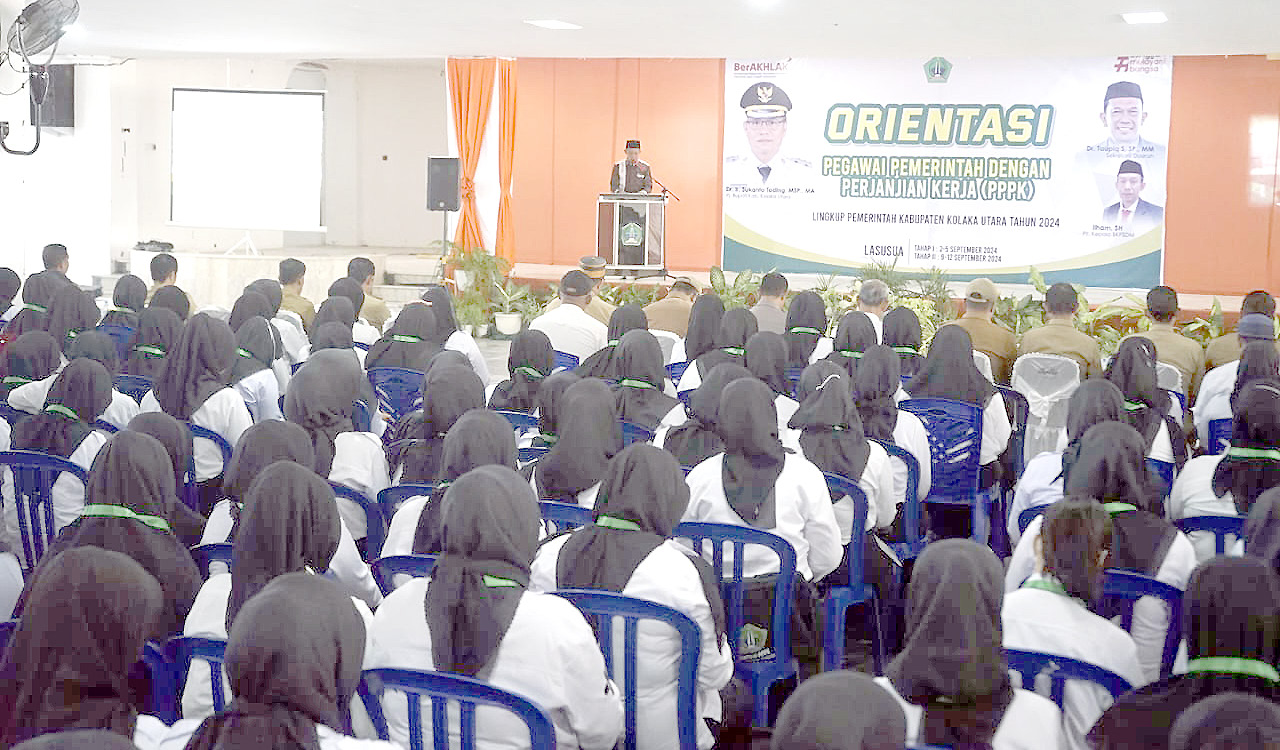 TEKANKAN INTEGRITAS : Kegiatan orientasi bagi PPPK yang dihelat Pemkab Kolut dengan fokus pada pengenalan nilai dan etika instansi. (DISKOMINFO KABUPATEN KOLAKA UTARA FOR KENDARI POS)