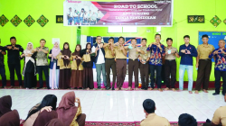 Road to School : Melahirkan Generasi Melek Literasi