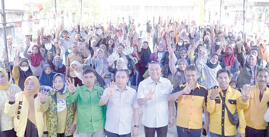 Pasangan Calon Wali Kota dan Wakil Wali Kota Kendari Aksan Jaya Putra-Andi Sololipu menggelar kampanye terbatas di Kelurahan Kambu, Kecamatan Kambu, Kota Kendari, Senin 30 September 2024. (IST)