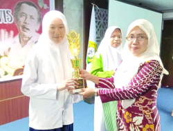 MTsN 1 Kendari Raih Juara II Lomba Cipta Puisi se Sultra