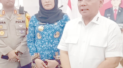 Pj Gubernur Sultra Andap Budhi Revianto didampingi PJs Bupati Muna, Yuni Nurmalawati dan Kapolres Muna. (DEDEH AYU/KENDARI POS)