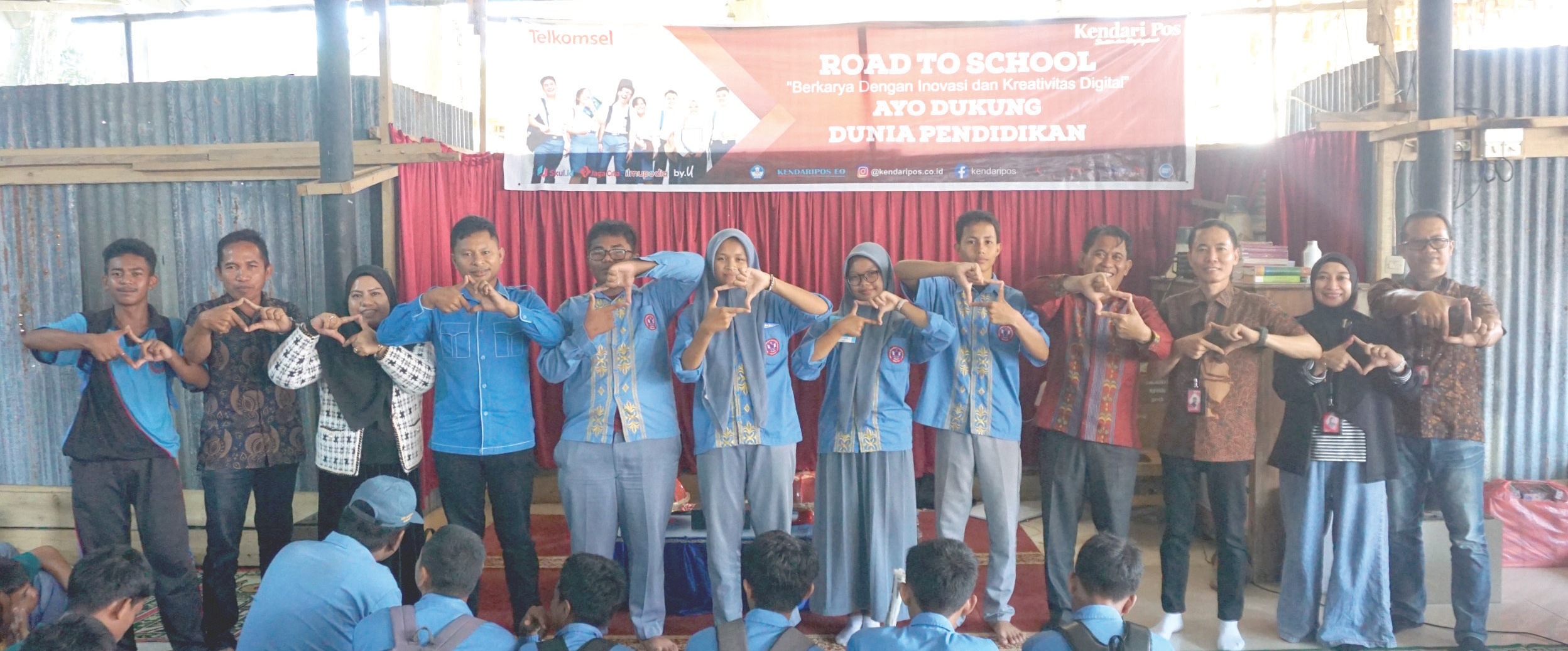 Peserta road to school foto Bersama. (IST)