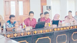 DATA PRESISI : Pendampingan penyusunan Raperda sistem pemerintahan daerah berbasis data desa/kelurahan presisi yang dilaksanakan Biro Hukum Setprov Sultra bekerja sama dengan Bagian Hukum Setkab Butur, melibatkan narasumber dari Kanwil Kementerian Hukum dan HAM RI Perwakilan Sulawesi Tenggara. (DINAS KOMINFO KABUPATEN BUTON UTARA FOR KENDARI POS)