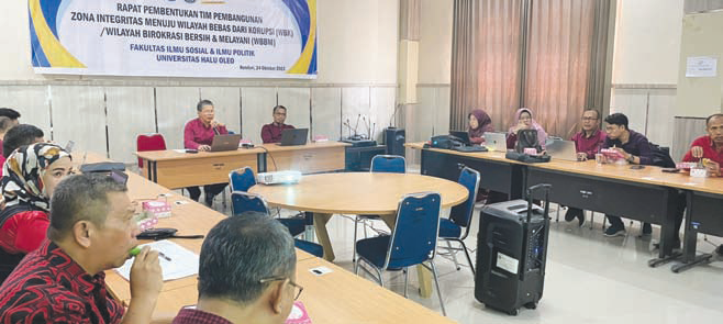 Rapat Pembentukan Tim Pembangunan Zona Integritas Menuju Wilayah Bebas dari Korupsi. (SITI SRIWAHYUNI/KENDARI POS)