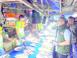 Blusukan di Pasar Panjang, AJP-ASLI “Banjir” Dukungan