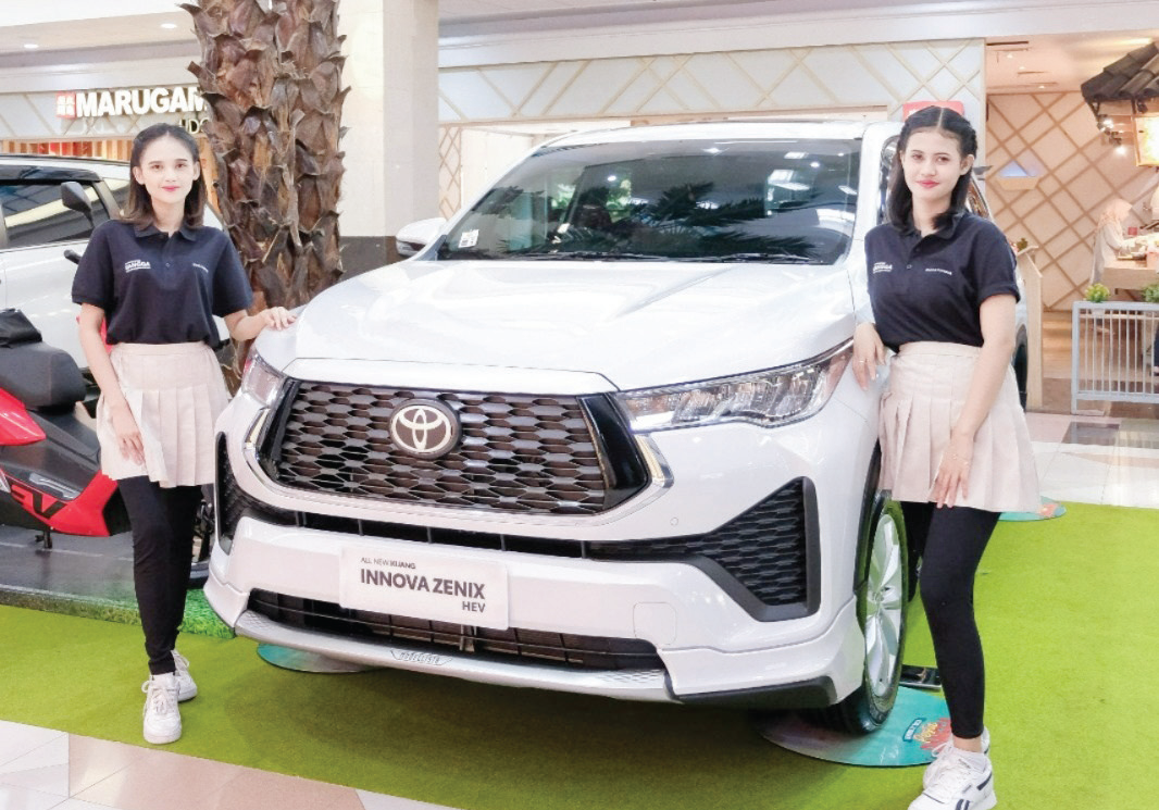 Salah satu unit dari Kalla Toyota, yakni Innova Zenix. (IST)