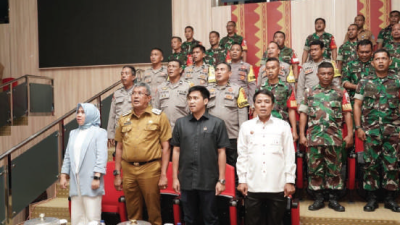 Pj Wali Kota Kendari, Muhammad Yusup bersama Forkopimda saat menggelar pertemuan membahas pembentukan petugas keamanan dan ketertiban Pilkada 2024.