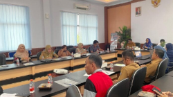 Suasana konferensi pers membahas Indeks Harga Konsumen (IHK) oleh BPS dan Dinas Ketahanan Pangan Kota Kendari