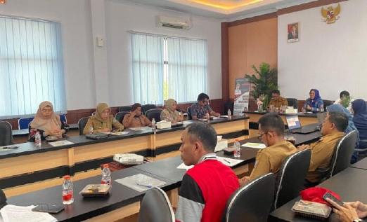 Suasana konferensi pers membahas Indeks Harga Konsumen (IHK) oleh BPS dan Dinas Ketahanan Pangan Kota Kendari