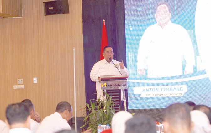 Dalam agenda rapat pleno pengurus Kamar Dagang dan Industri (Kadin) Sulawesi Tenggara (Sultra), Ketua, Anton Timbang, menyerukan kepada seluruh pengurus untuk menyatukan hati dan bangkit bersama membangun ekonomi daerah. (IST)