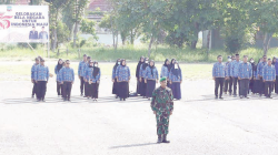 BANGUN MENTAL : Upacara peringatan Hari Bela Negara ke-76 tingkat Kabupaten Konawe Utara yang dipimpin Bupati, H. Ruksamin, kemarin.