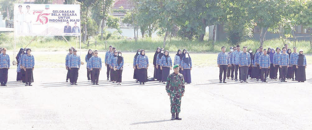 BANGUN MENTAL : Upacara peringatan Hari Bela Negara ke-76 tingkat Kabupaten Konawe Utara yang dipimpin Bupati, H. Ruksamin, kemarin.