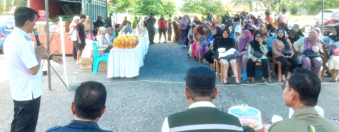 Suasana kegiatan program gerakan pangan murah (GPM). Ist